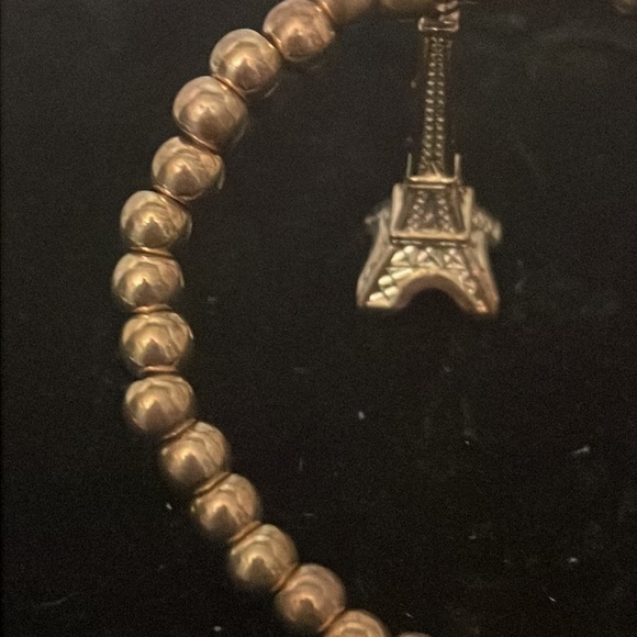 6” golden beaded stackable stretch bracelet with Eiffel Tower pendant & 39 beads - Picture 8 of 11